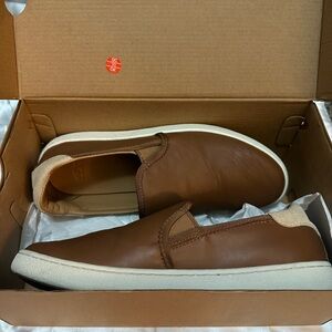 Women’s Tan Brown Ugg Cas Slip-on Sneakers